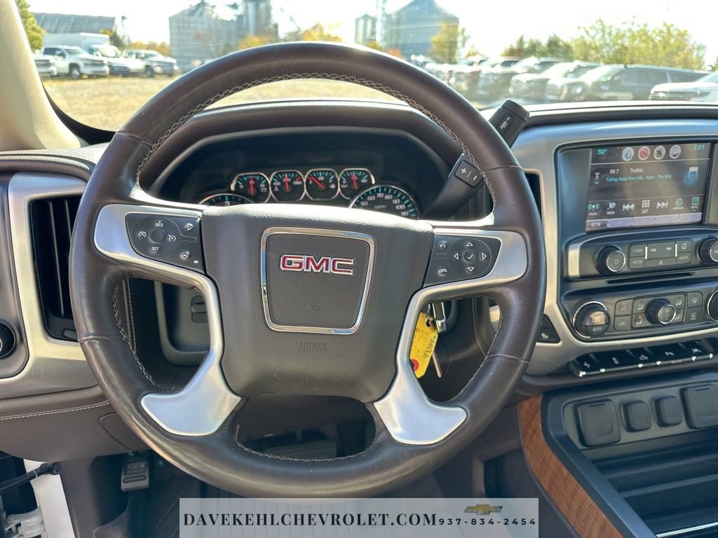 Used 2017 GMC Sierra 1500 SLT image 16