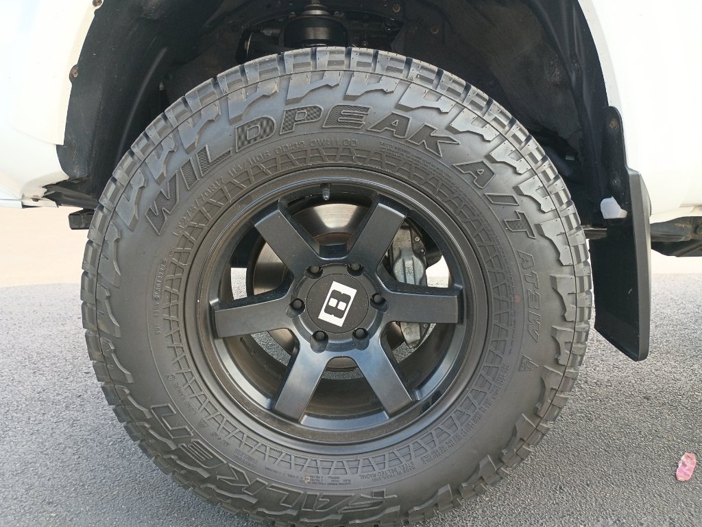 Used 2019 Toyota Tacoma TRD Sport AWD/4WD image 13