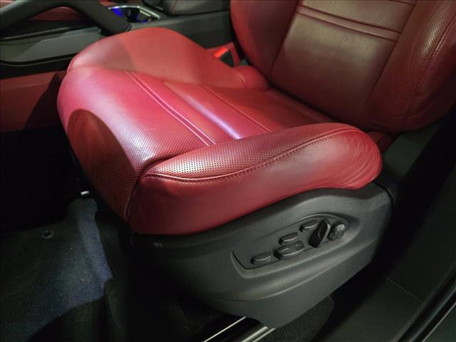 Used 2022 Porsche Cayenne S image 30