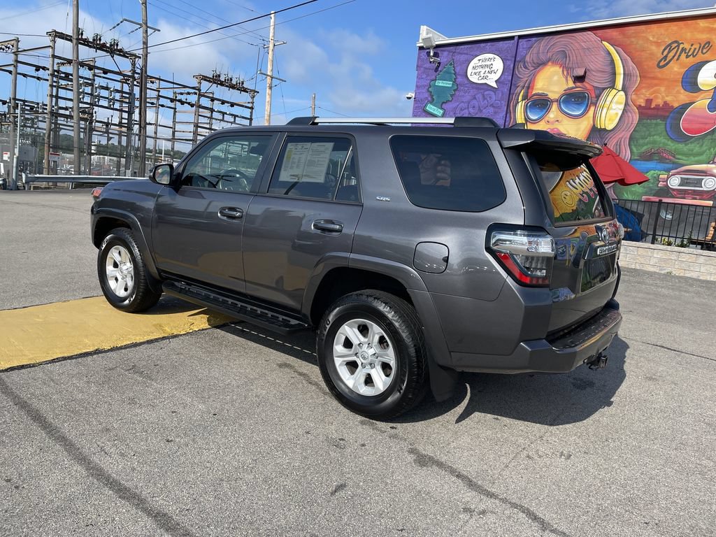 Used 2023 Toyota 4Runner SR5 Premium w/ Moonroof Package AWD/4WD image 3