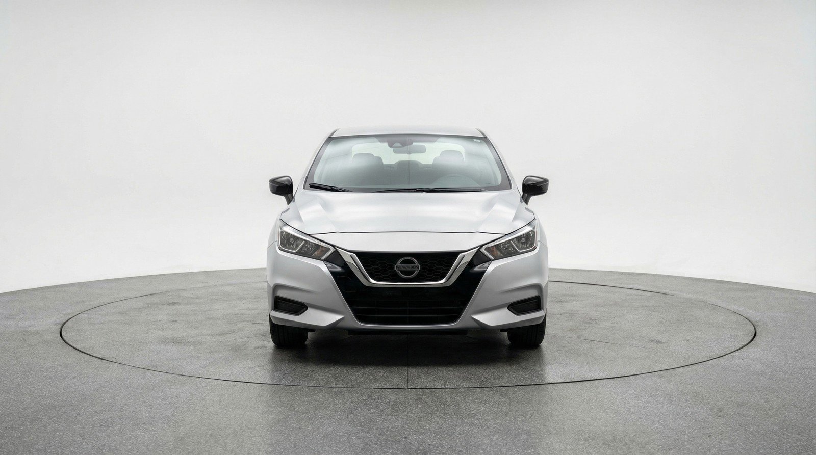Used 2025 Nissan Versa SV FWD image 2