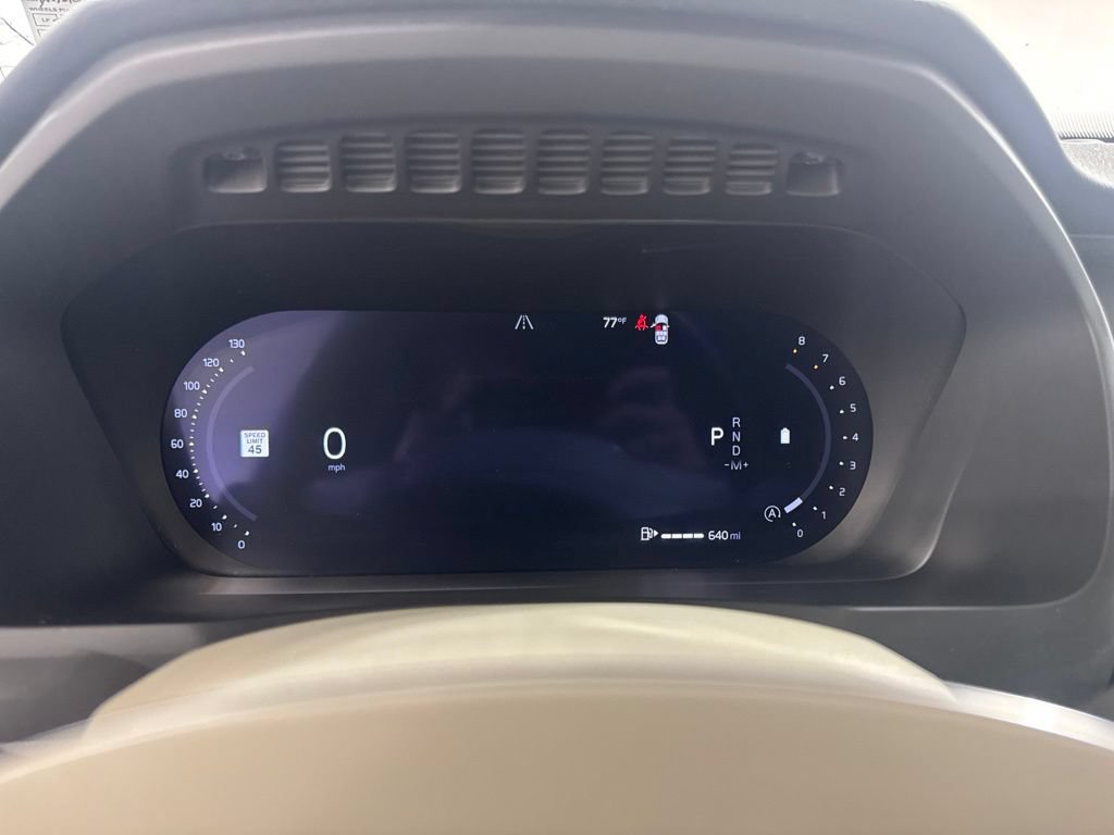 Used 2023 Volvo XC90 B5 Core w/ Climate Package AWD/4WD image 12