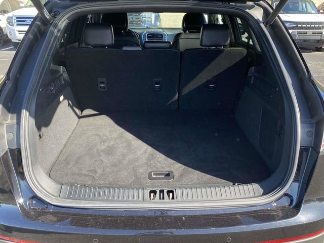 Used 2020 Lincoln Nautilus FWD w/ Equipment Group 101A image 12