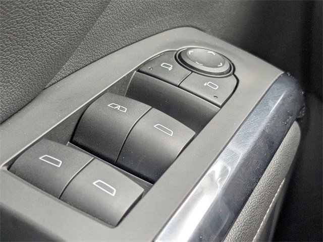 Used 2025 Chevrolet Traverse LT image 21