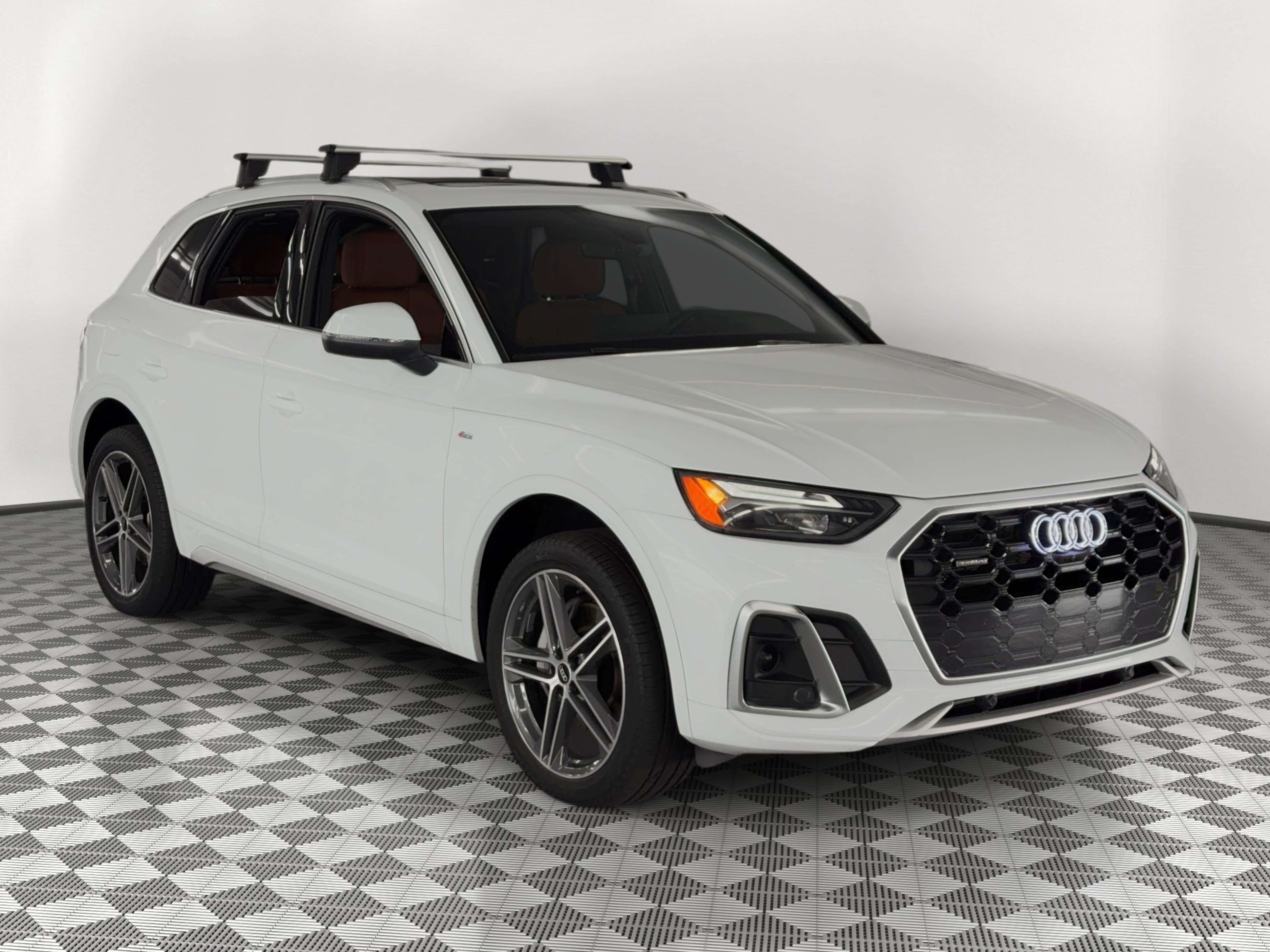 Certified 2023 Audi Q5 e Premium Plus w/ Premium Plus Package AWD/4WD image 7