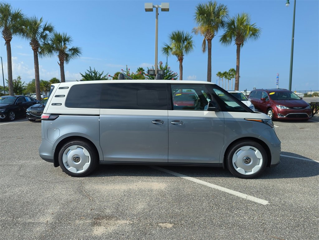 New 2025 Volkswagen ID. Buzz 1st Edition image 3