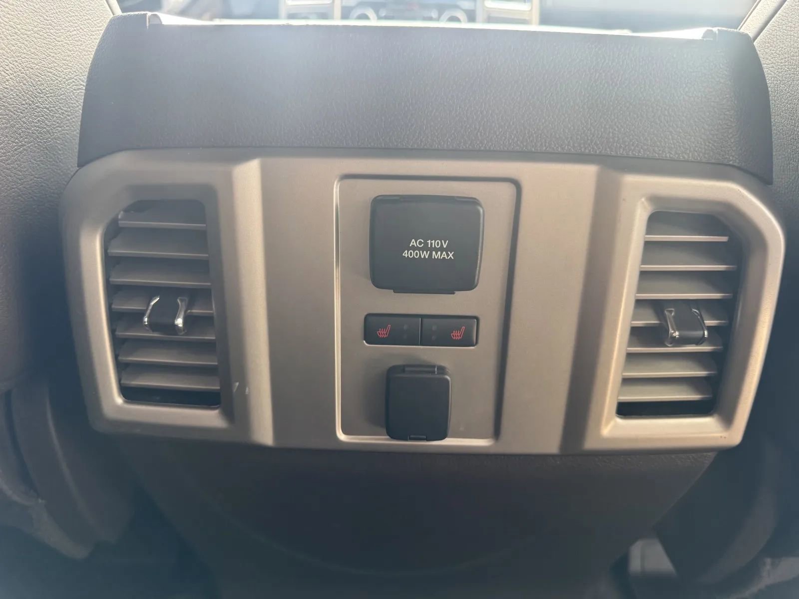 Used 2015 Ford F150 King Ranch w/ Equipment Group 601A Luxury AWD/4WD image 20