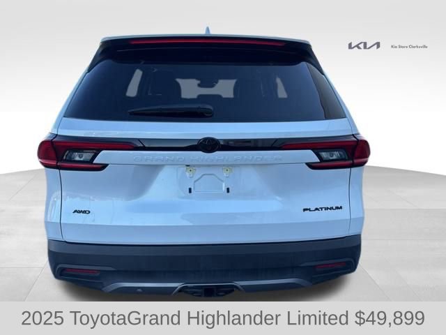Used 2025 Toyota Grand Highlander AWD image 7