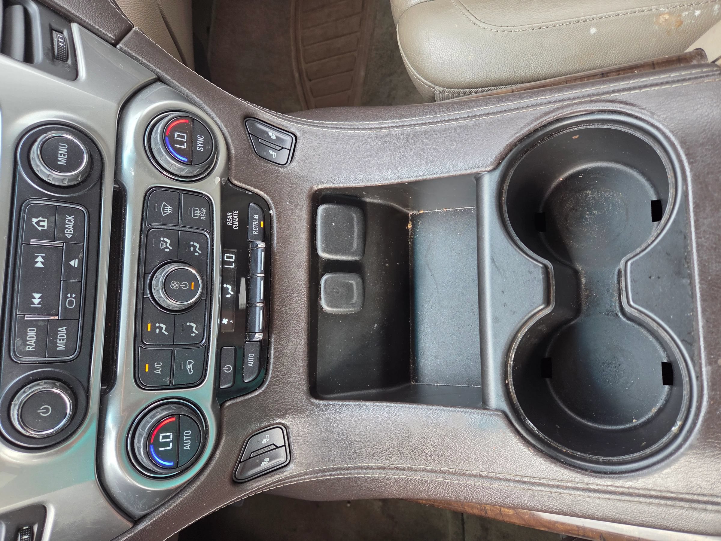 Used 2016 Chevrolet Tahoe LT AWD/4WD image 10