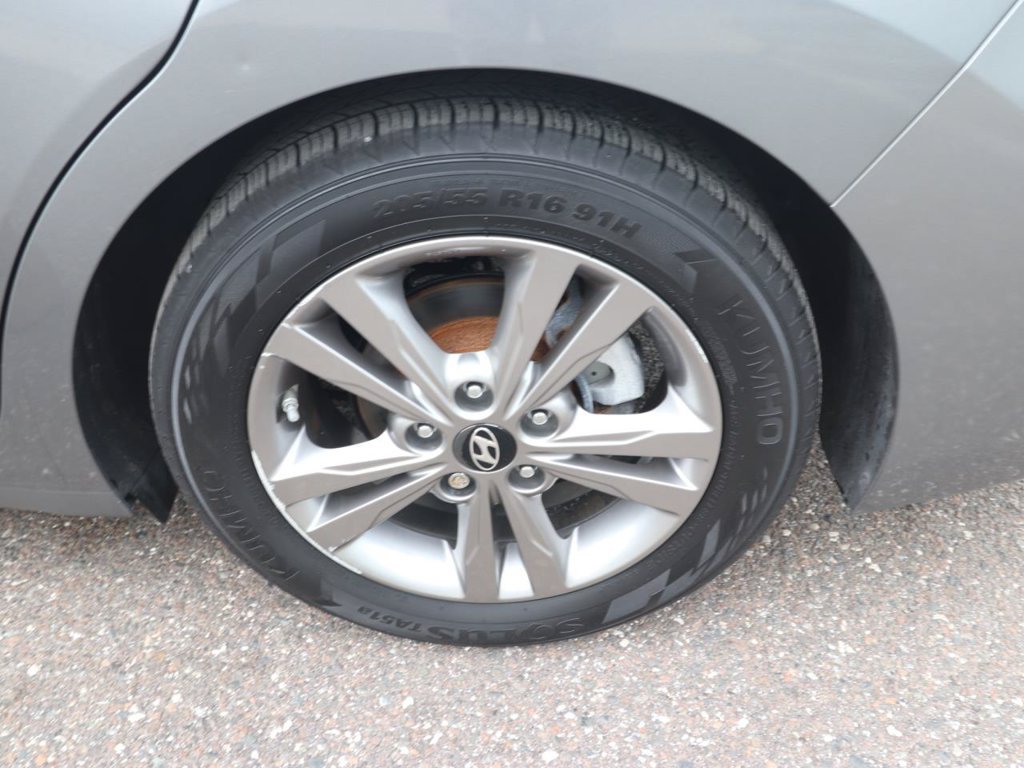 Used 2018 Hyundai Elantra Value Edition FWD image 22