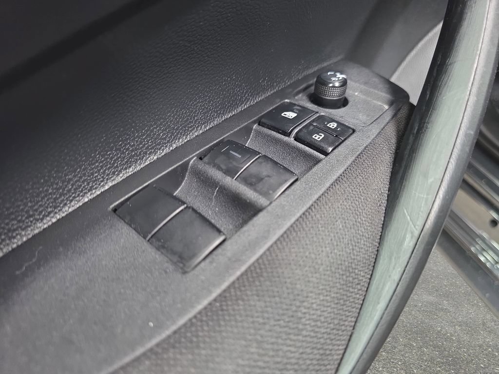 Used 2025 Toyota Corolla LE FWD image 26