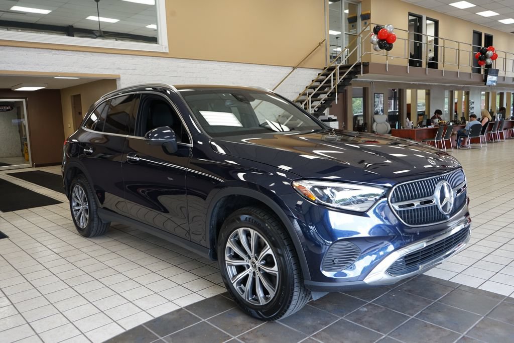 Used 2024 Mercedes-Benz GLC 300 4MATIC image 18
