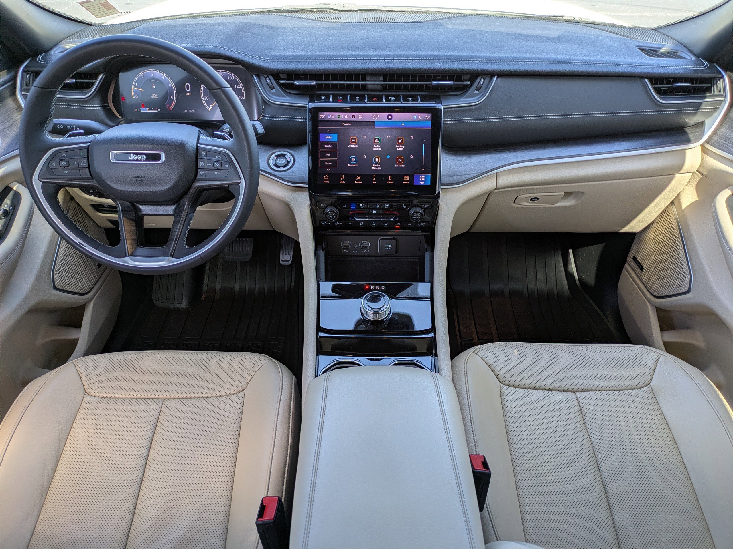 Used 2023 Jeep Grand Cherokee L Limited w/ Luxury Tech Group II image 13