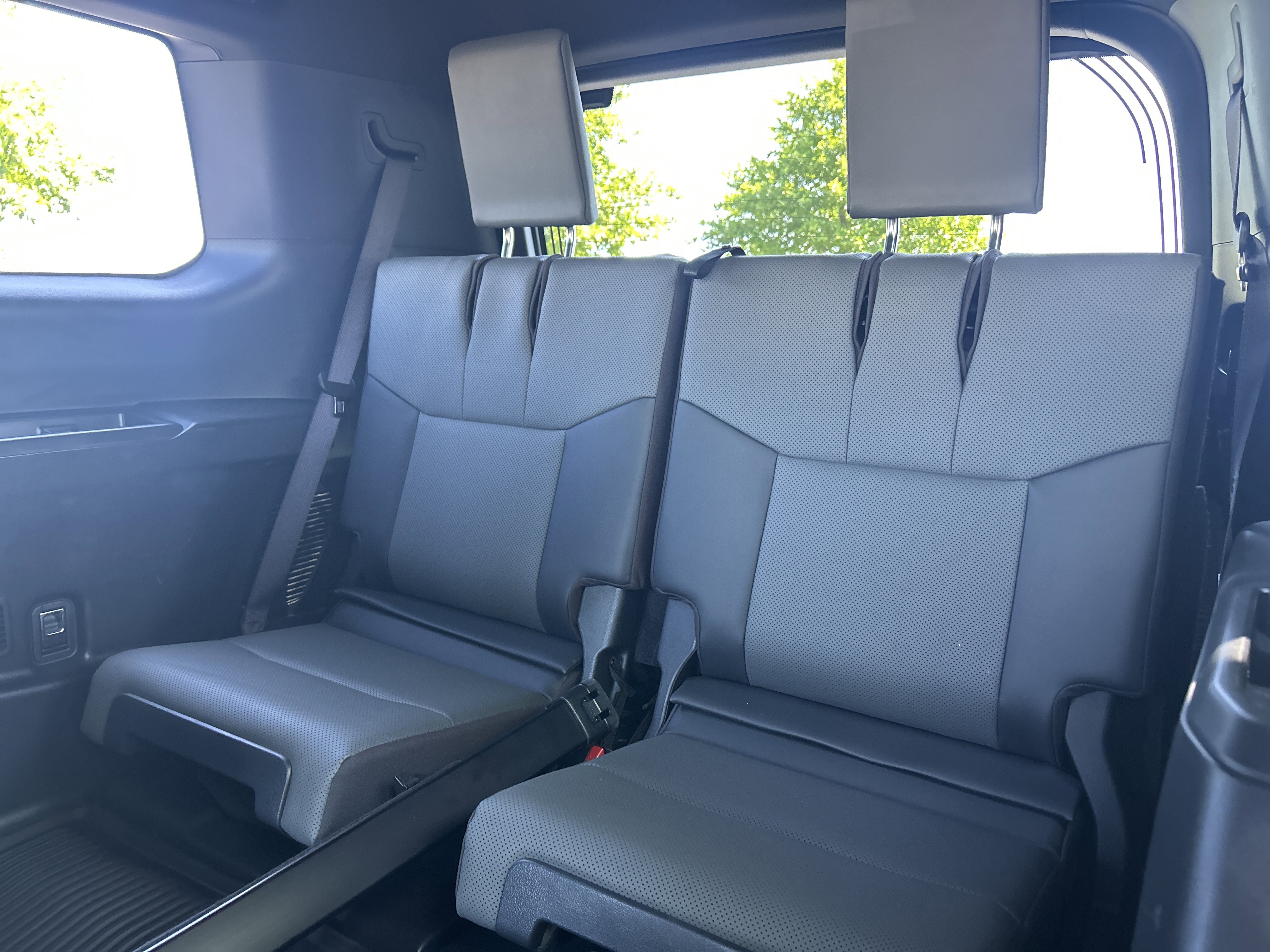 Used 2024 Lexus GX 550 w/ Cold Area Package AWD/4WD image 27