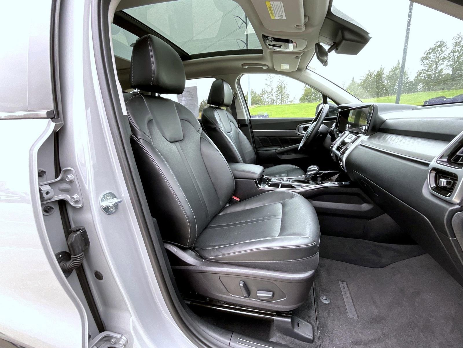 Used 2022 Kia Sorento SX AWD/4WD image 16