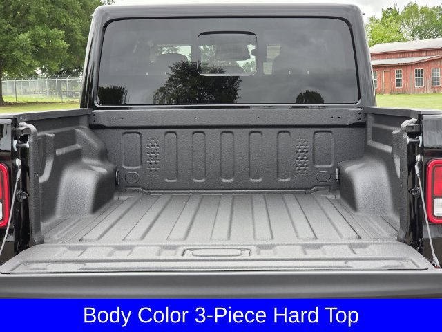 New 2026 Jeep Gladiator Sport AWD/4WD image 8