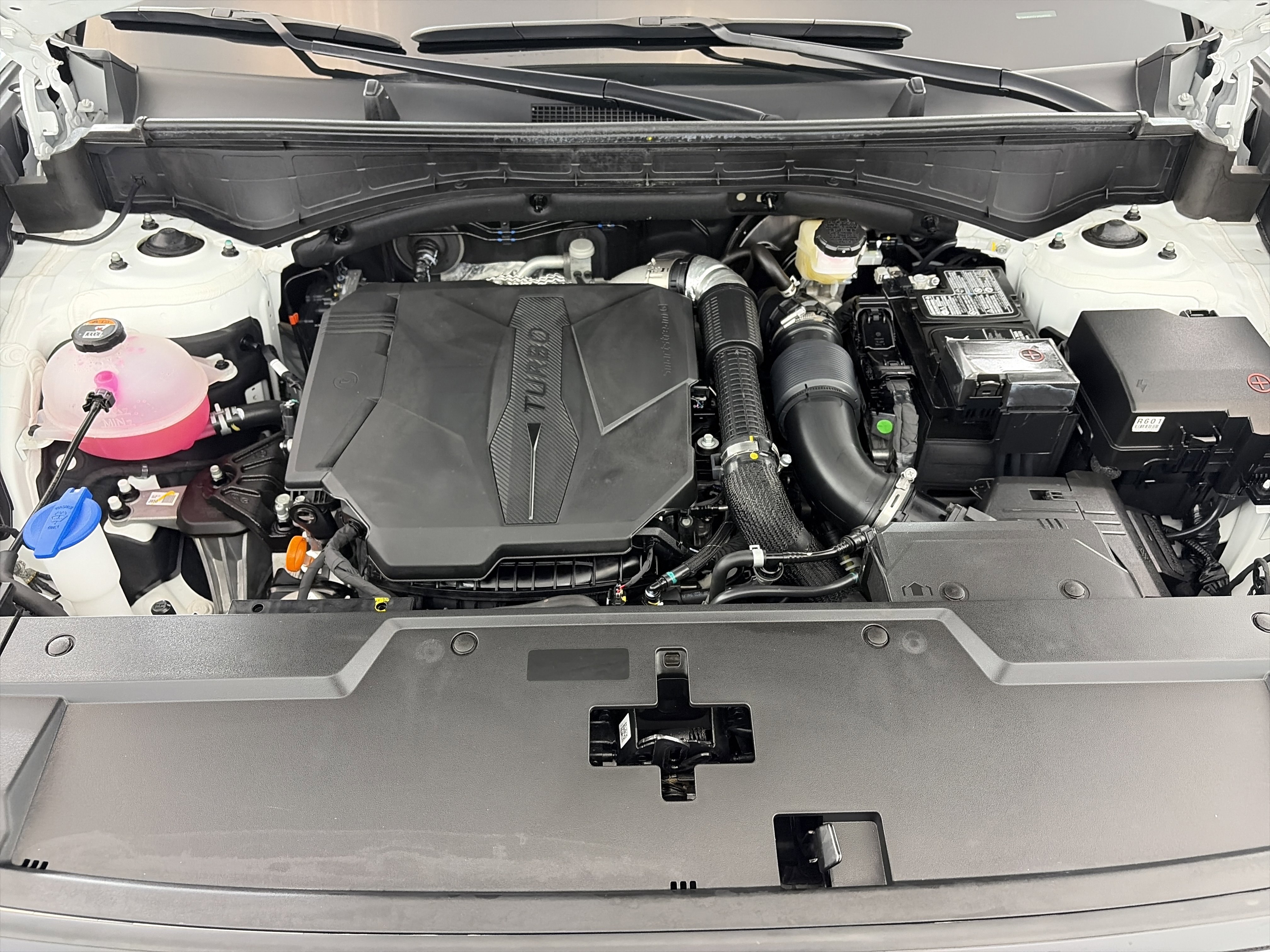 Used 2025 Hyundai Santa Fe Limited image 11