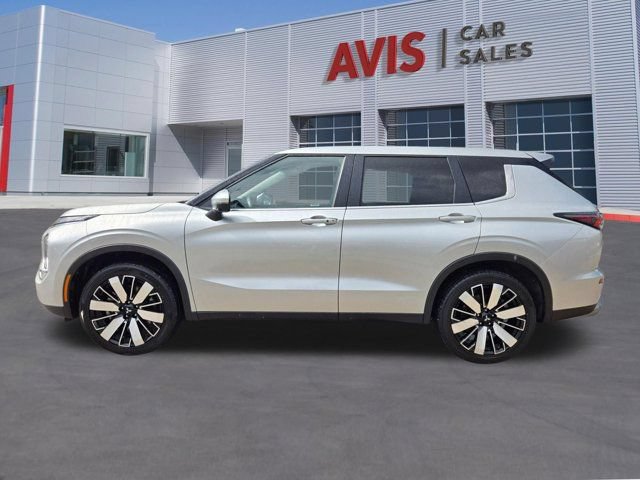 Used 2025 Mitsubishi Outlander SE AWD/4WD image 11
