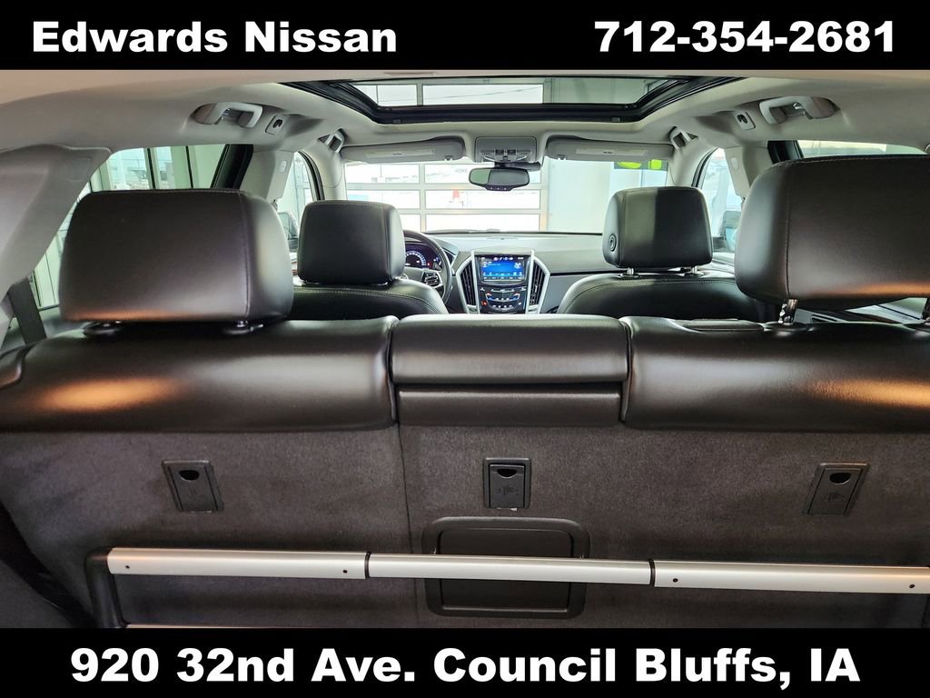 Used 2015 Cadillac SRX Luxury image 16