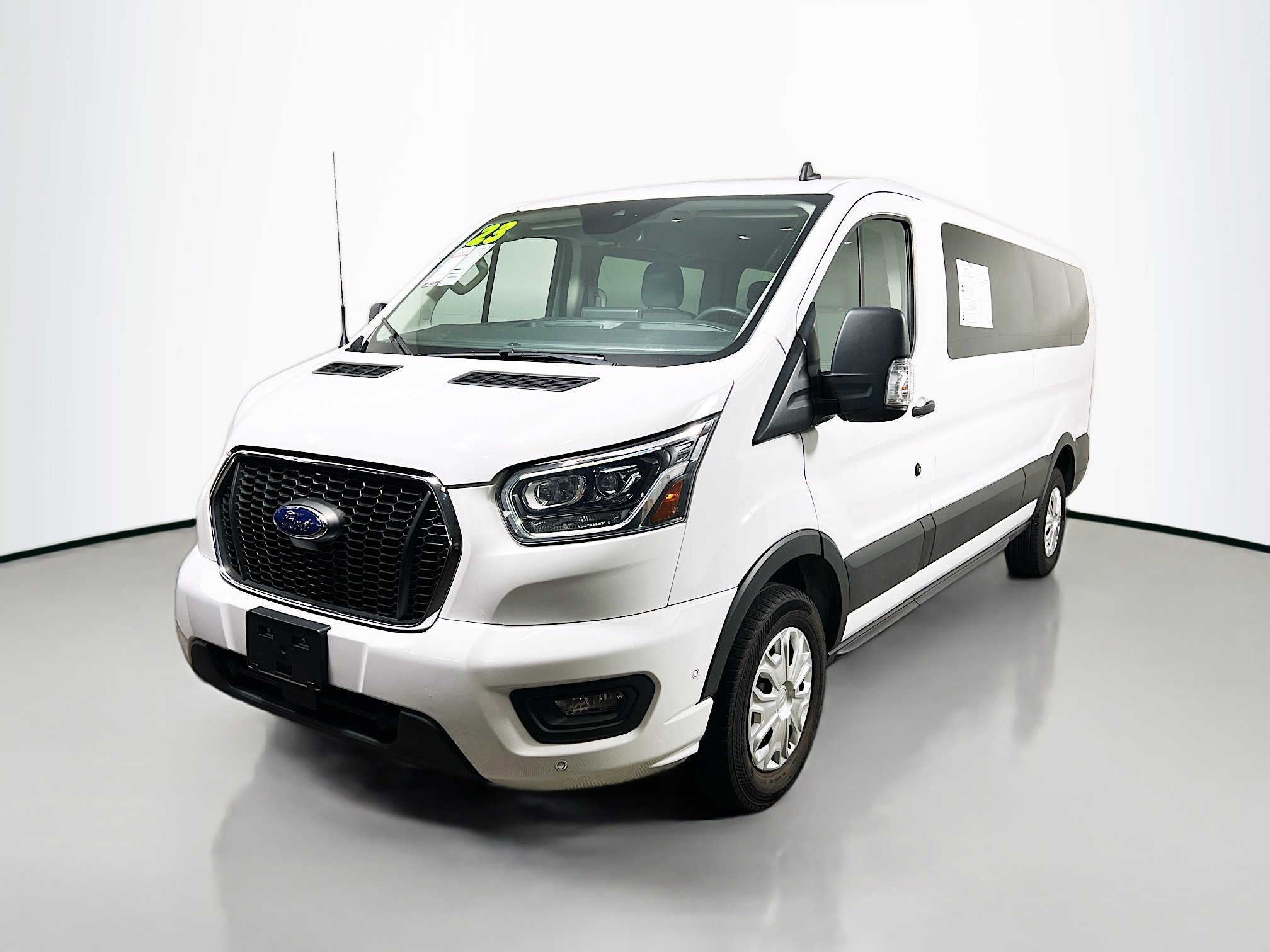 Used 2023 Ford Transit 350 XLT image 10