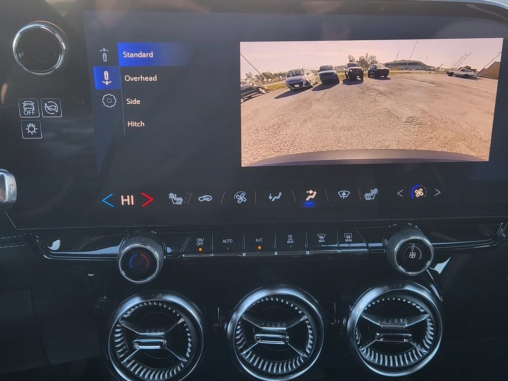 Used 2024 Chevrolet Blazer EV LT image 19