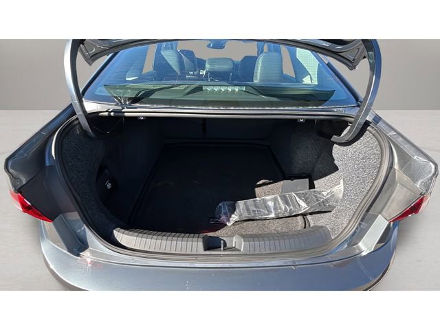 Used 2023 Volkswagen Jetta SE image 31