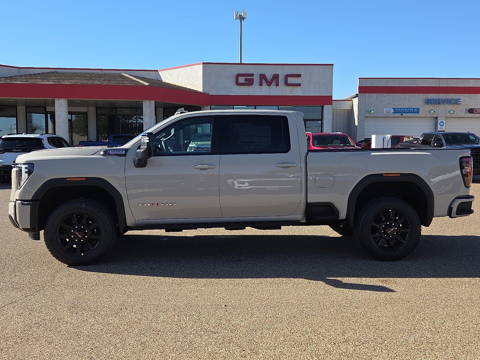 New 2026 GMC Sierra 2500 AT4 w/ AT4 Premium Plus Package image 2