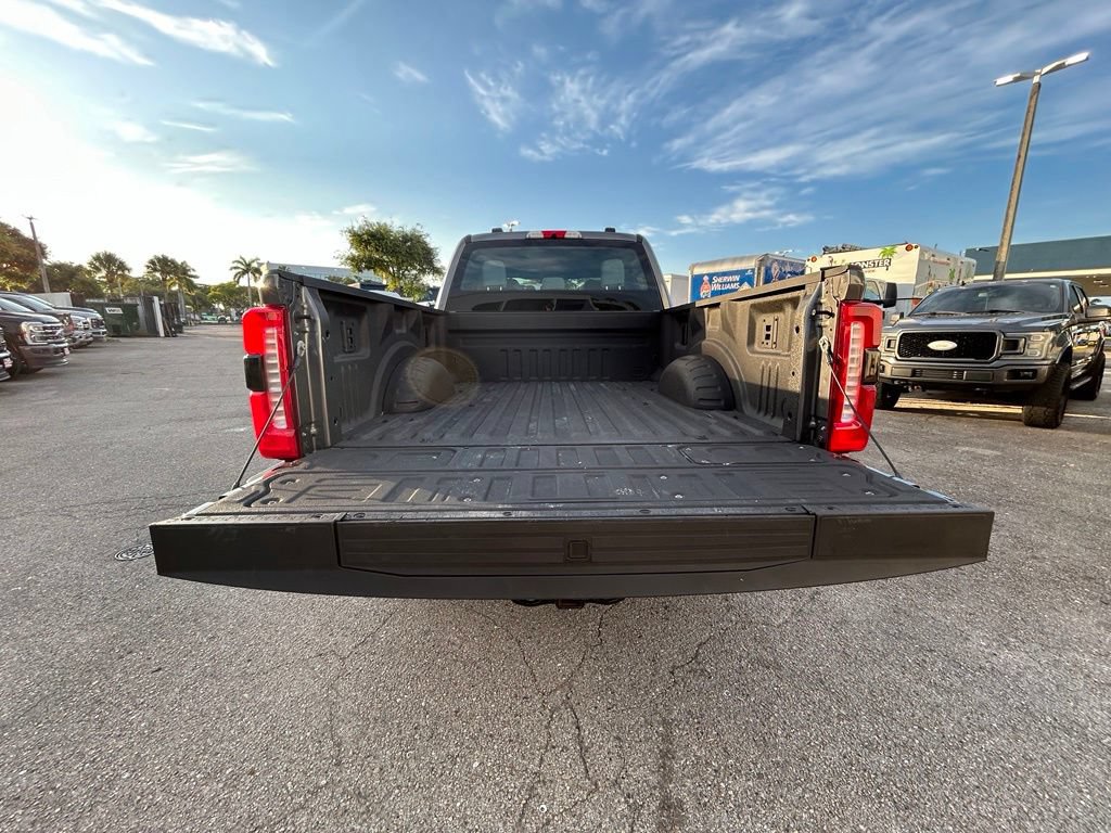 Certified 2025 Ford F250 XL w/ STX Appearance Package AWD/4WD image 31