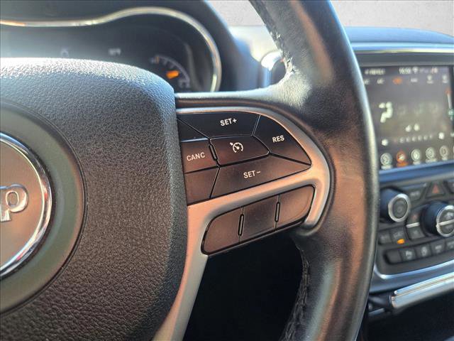 Used 2018 Jeep Grand Cherokee Limited image 19