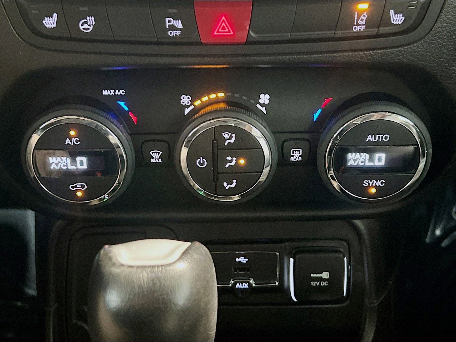 Used 2017 Jeep Renegade Limited w/ Advanced Technology Group image 11