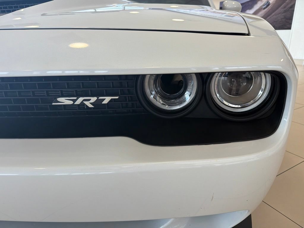 Used 2015 Dodge Challenger SRT Hellcat RWD image 9
