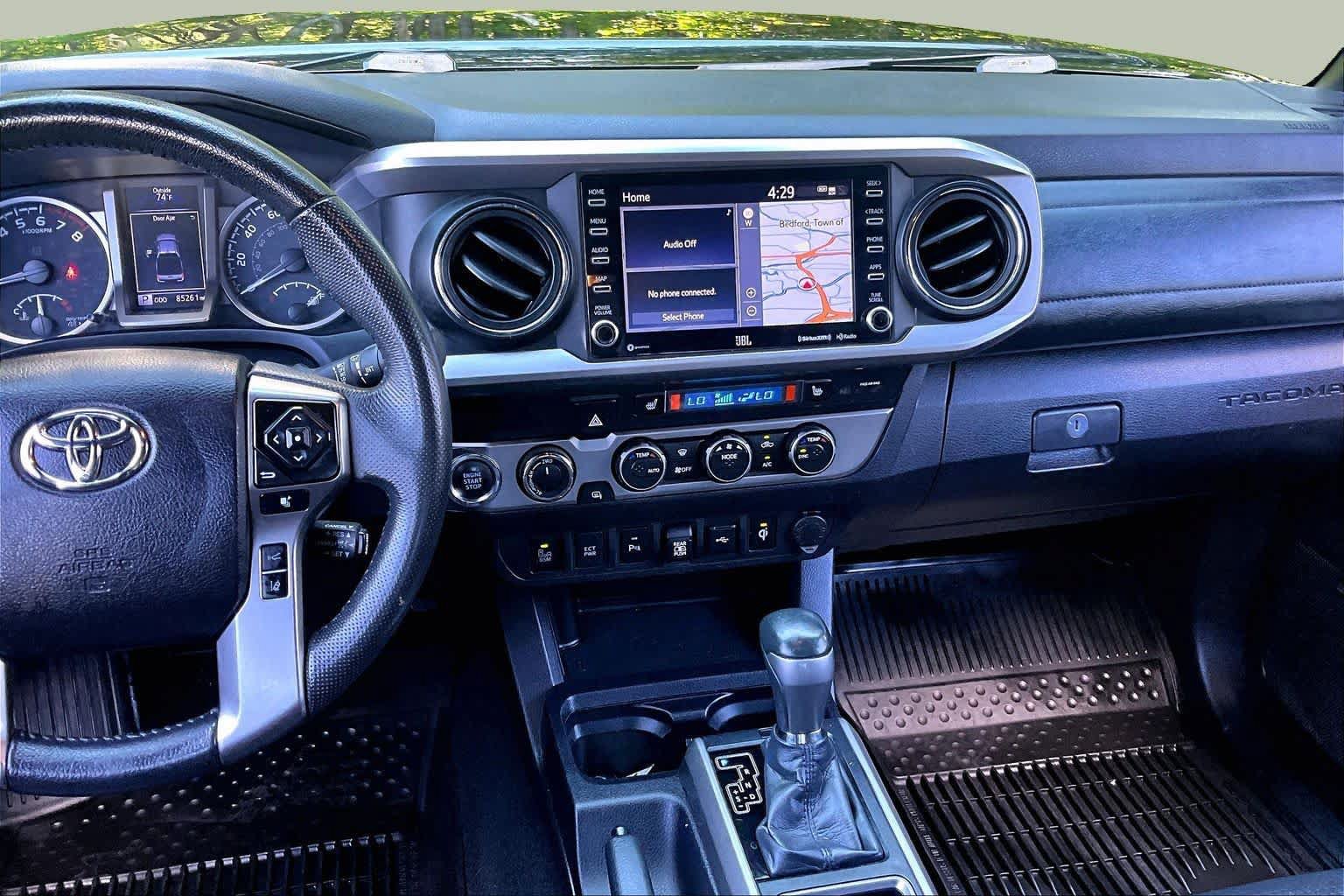 Used 2021 Toyota Tacoma Limited AWD/4WD image 7