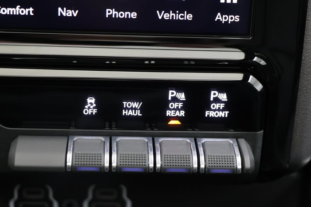 Used 2024 RAM 1500 Laramie AWD/4WD image 28