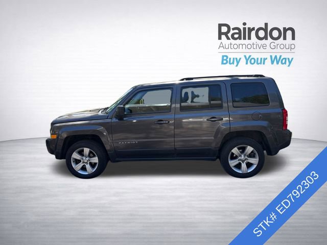 Used 2014 Jeep Patriot Latitude w/ Sun/Sound Group AWD/4WD image 4