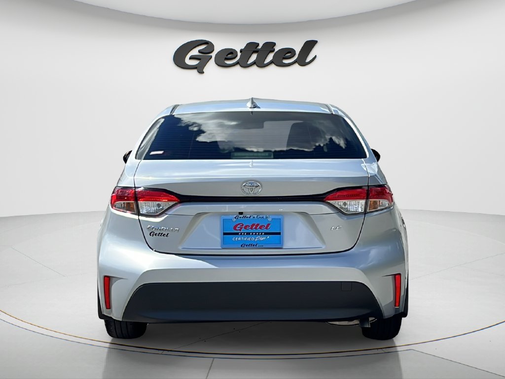 Used 2023 Toyota Corolla LE w/ LE Premium Package FWD image 6