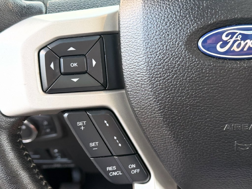Used 2020 Ford F250 Lariat w/ Lariat Ultimate Package AWD/4WD image 27