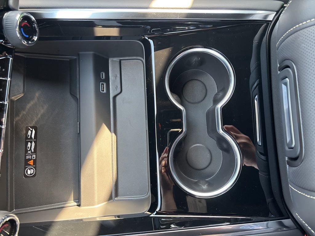 New 2026 Chevrolet Suburban Premier image 23