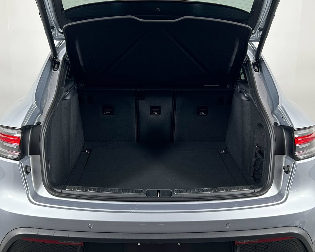 New 2026 Porsche Macan AWD/4WD image 29