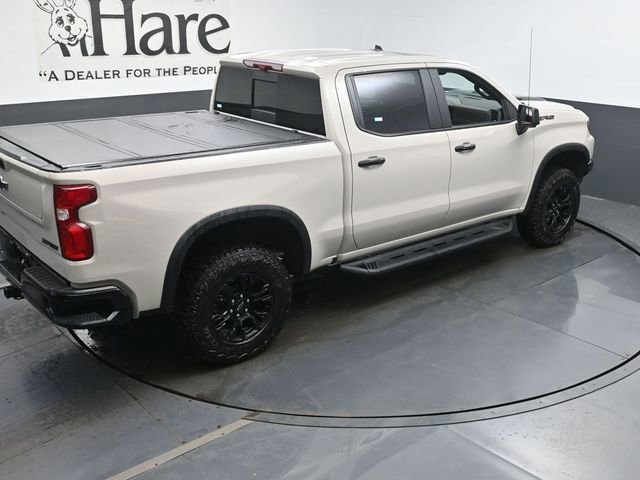 New 2026 Chevrolet Silverado 1500 ZR2 w/ Dark Appearance Package AWD/4WD image 18