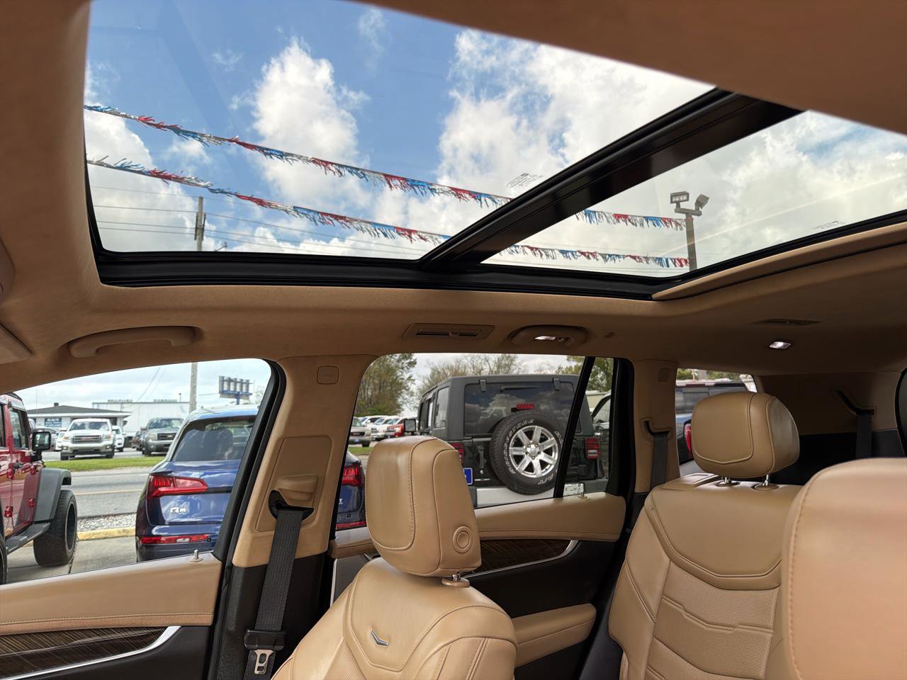 Used 2020 Cadillac XT6 Sport w/ Platinum Package AWD/4WD image 18