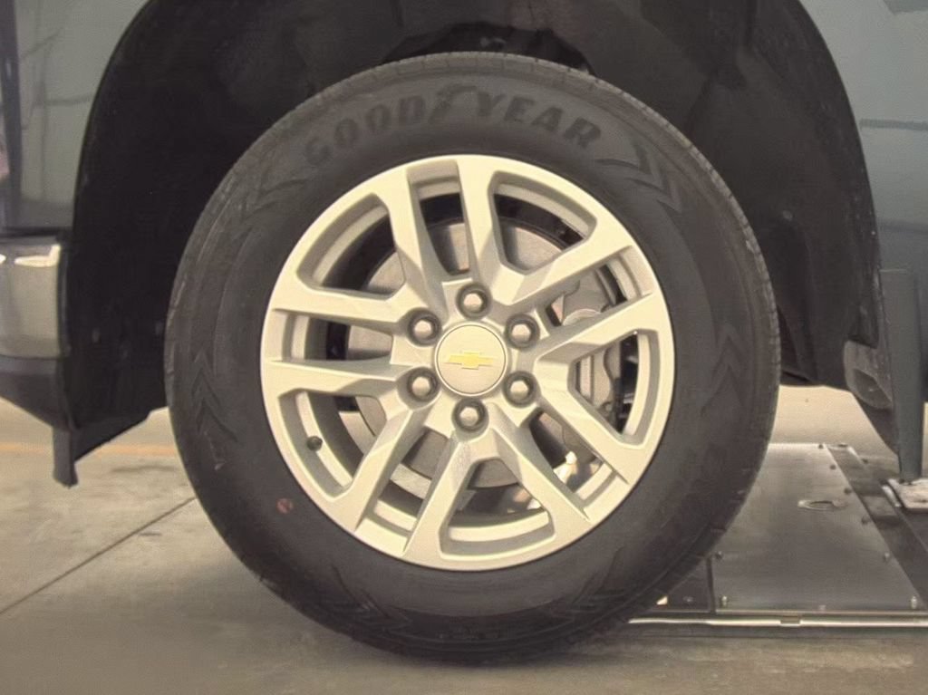 Used 2021 Chevrolet Silverado 1500 LT RWD image 7