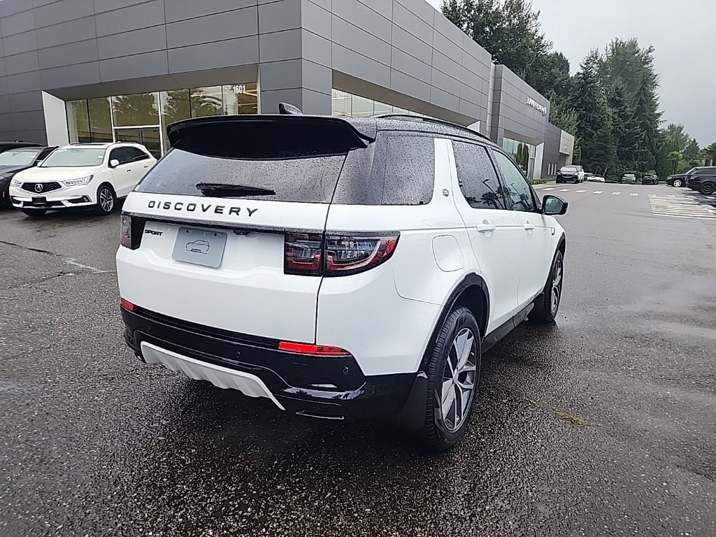 New 2026 Land Rover Discovery Sport Landmark AWD/4WD image 5