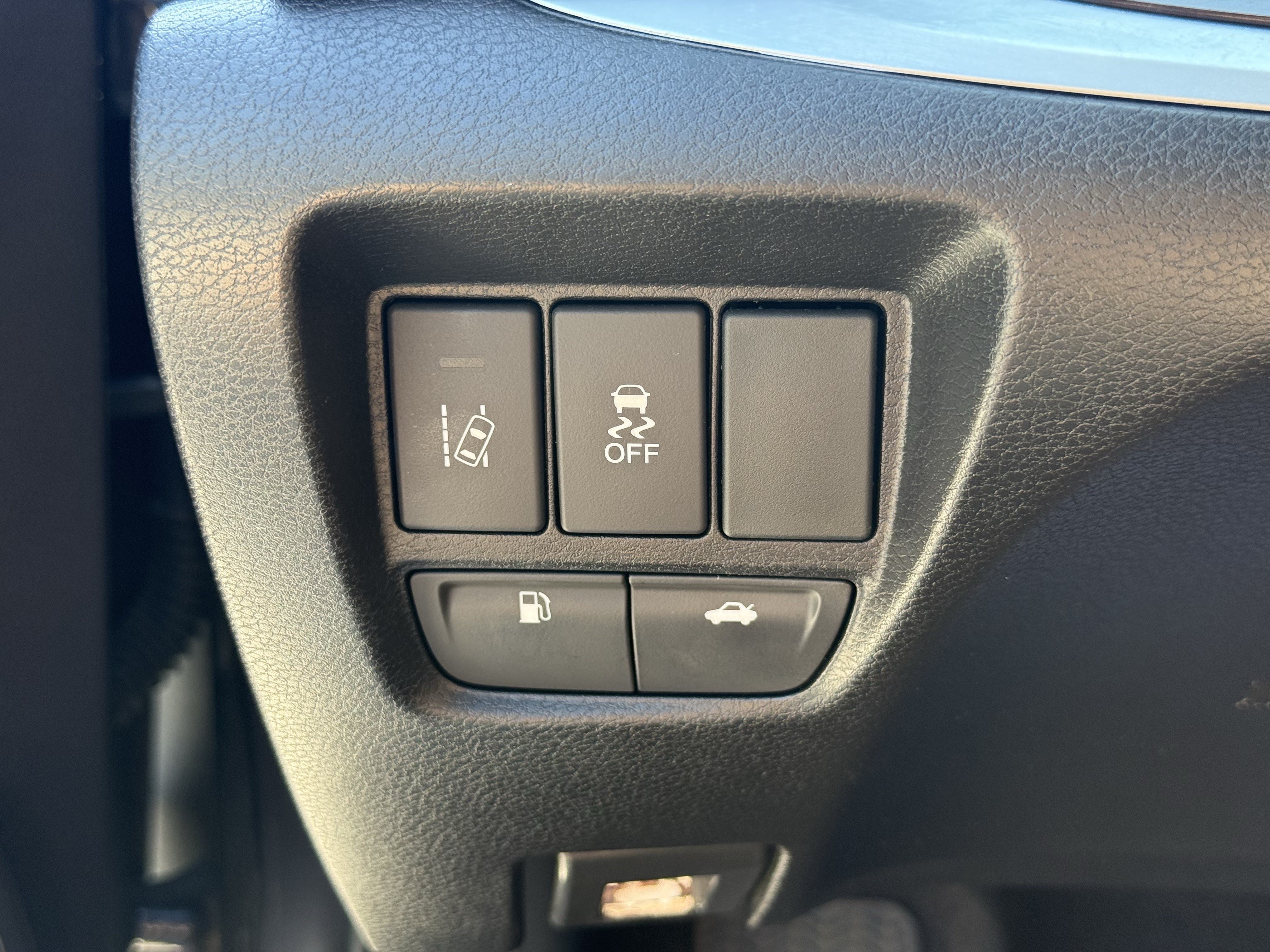Used 2015 Acura TLX w/ Technology Package FWD image 26