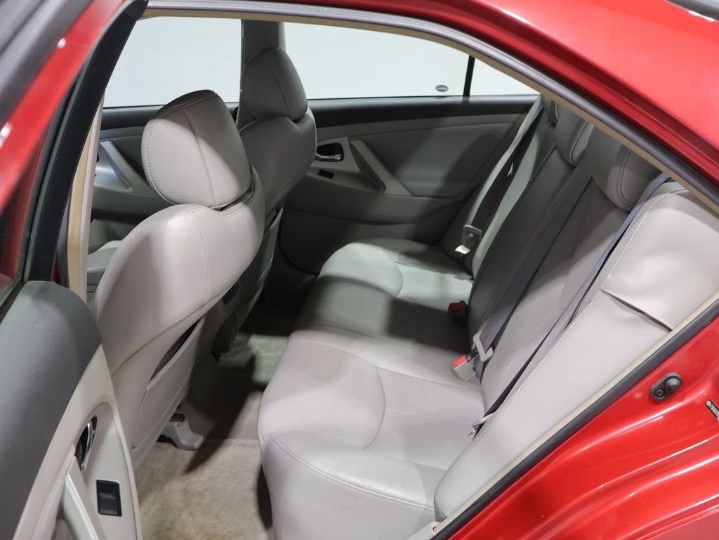 Used 2007 Toyota Camry XLE FWD image 17