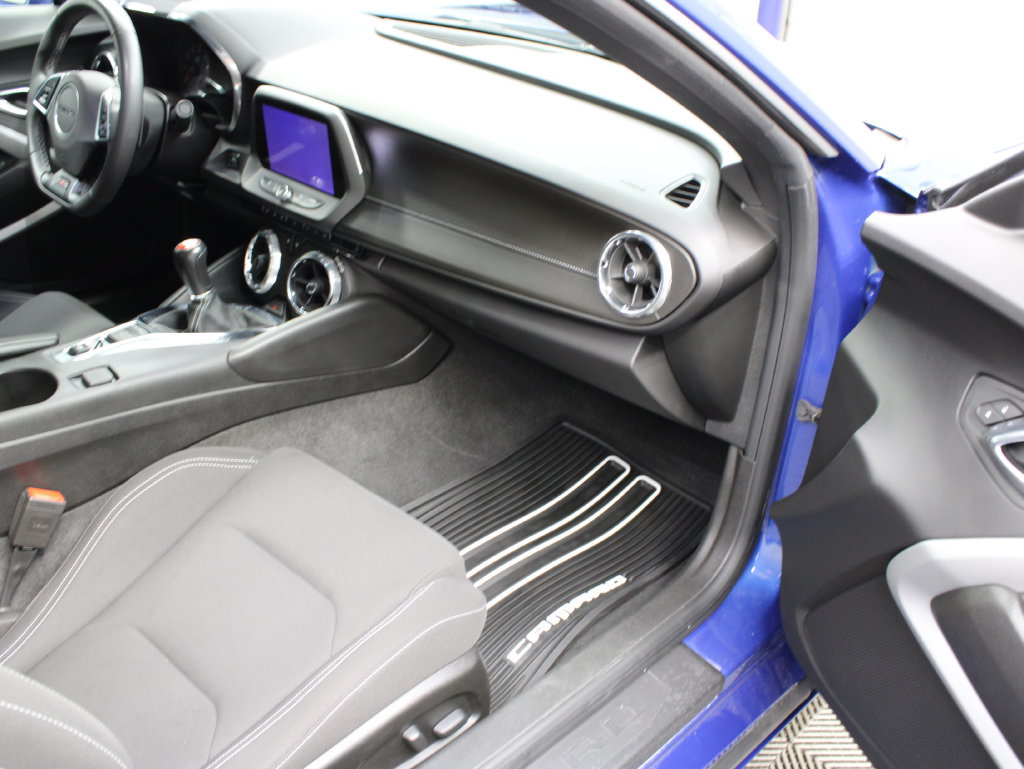 Used 2019 Chevrolet Camaro SS RWD image 29