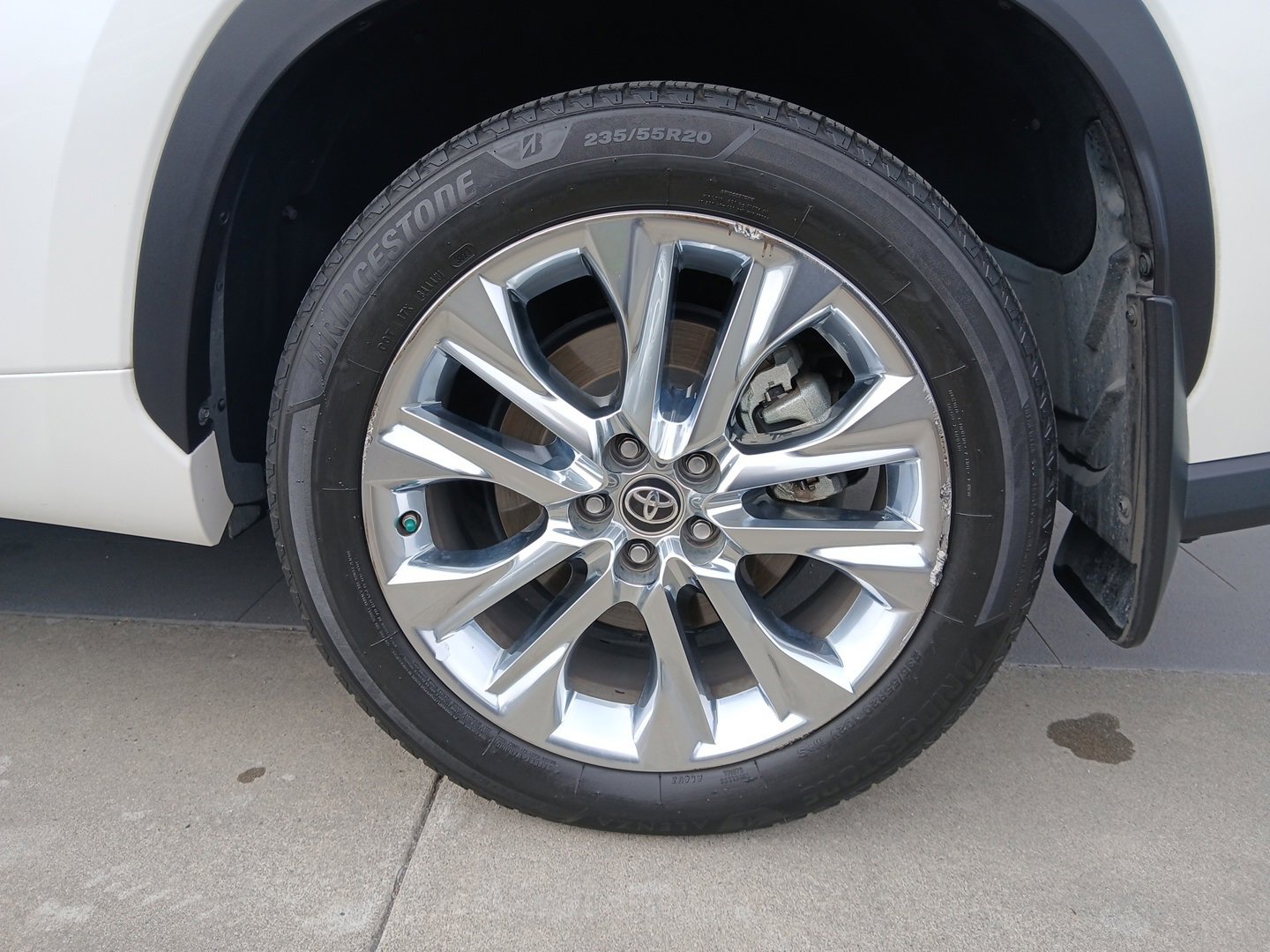 Used 2020 Toyota Highlander Limited image 10