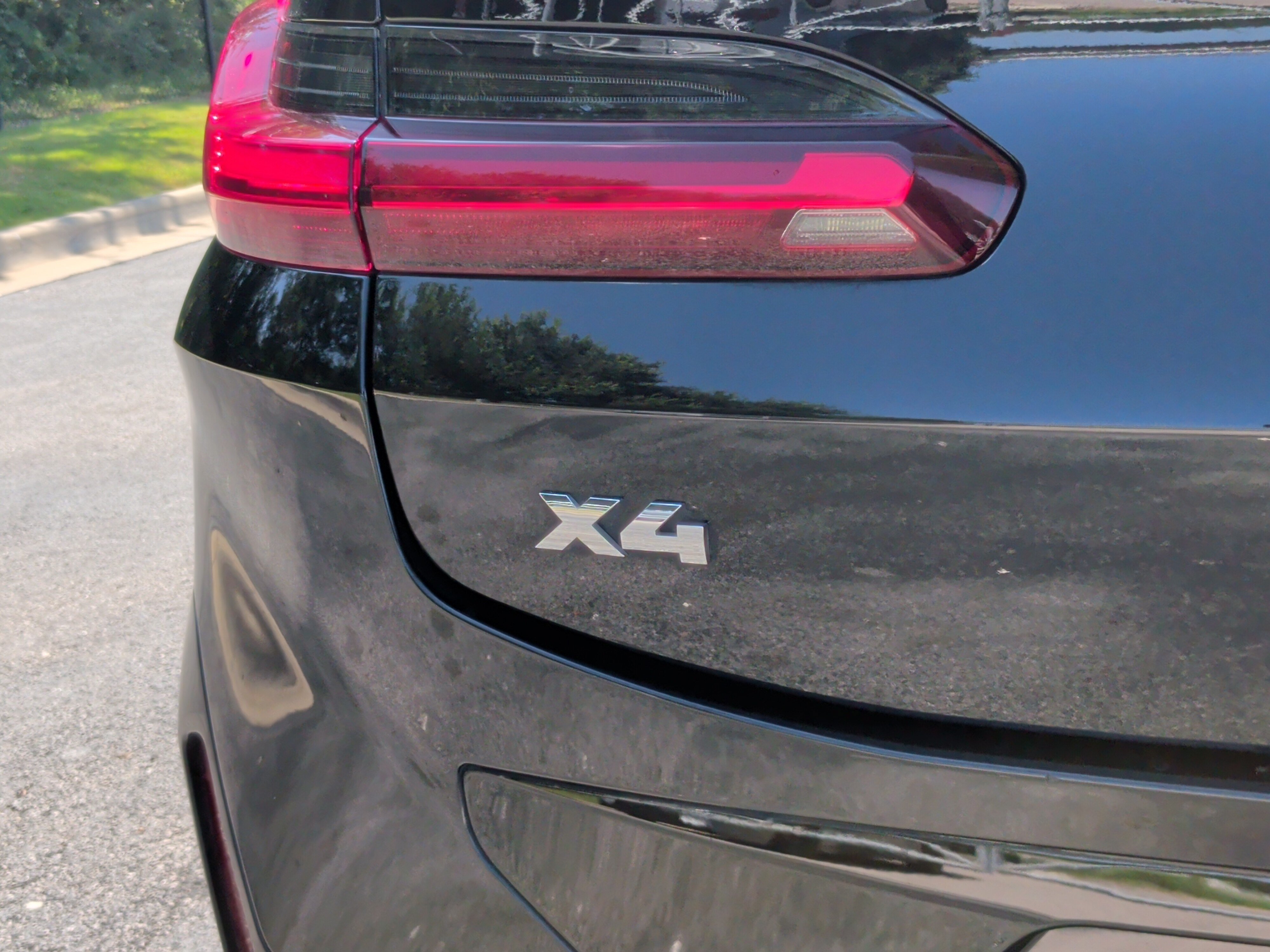 Used 2023 BMW X4 M40i w/ Premium Package AWD/4WD image 12