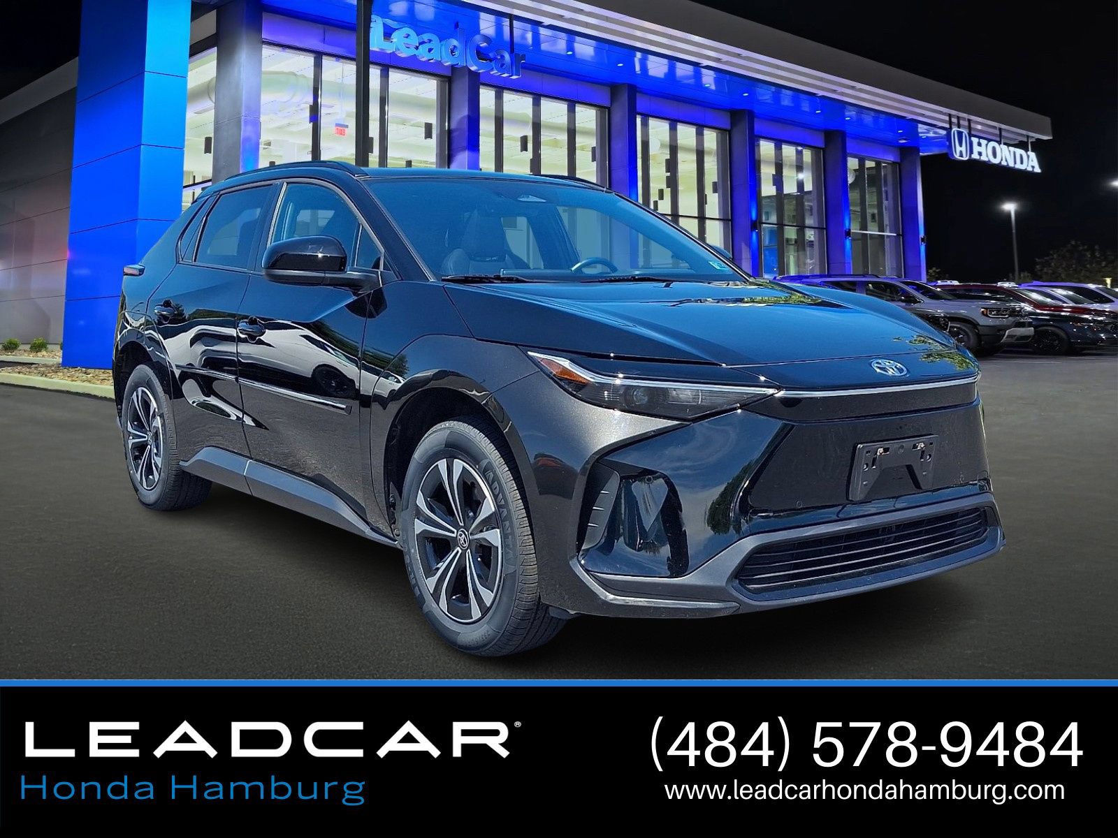Used 2025 Toyota bZ4X FWD w/ Weather Package image 1