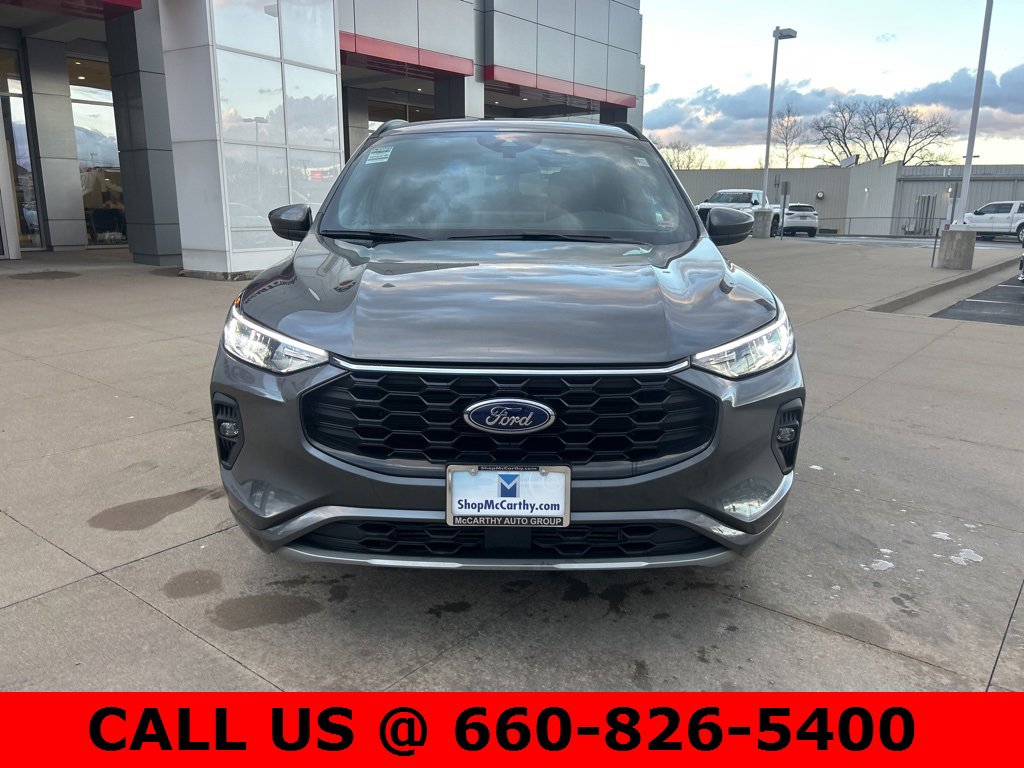 Used 2023 Ford Escape ST-Line Select w/ Tech Pack #1 image 2