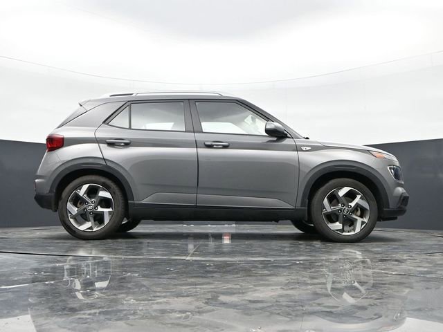 Used 2020 Hyundai Venue SEL w/ Convenience + Premium Package FWD image 39